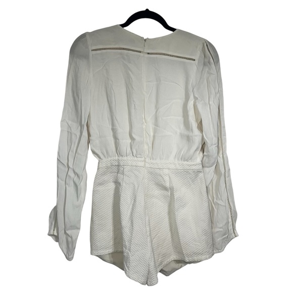 Lovers + Friends Radiance White Ivory Long Sleeve Skort Romper Size S - Picture 3 of 10